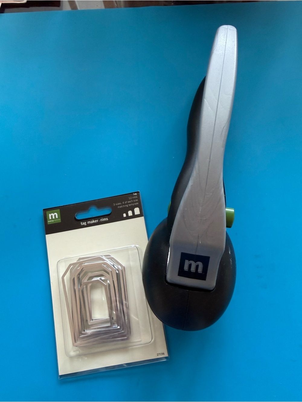 Making Memories Tag Maker Tool plus Package of Tags